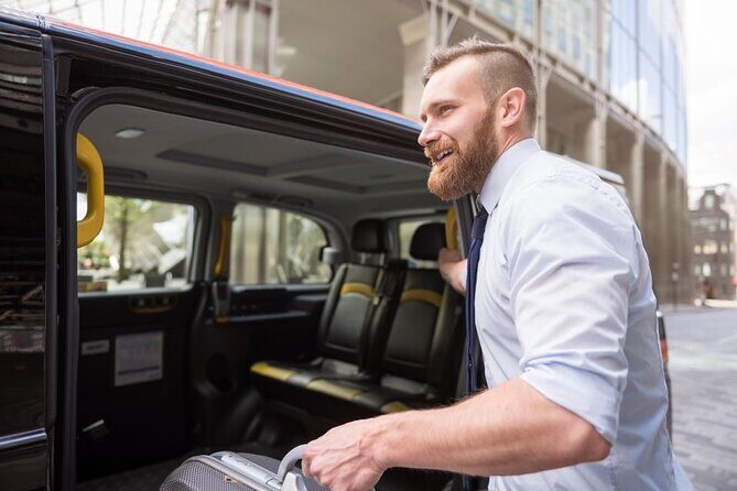 1 to 8 People Private Transfer from Dublin Airport to City Centre - Landing in Dublin Airport: How Zone 18 Pickup Works