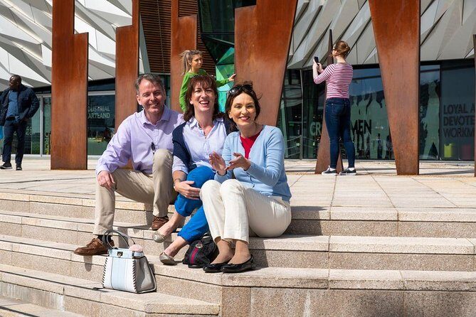 2-Day Northern Ireland Tour from Dublin Including Belfast and Giants Causeway - The Optional Black Taxi Tour: When It’s Worth the Extra Cost