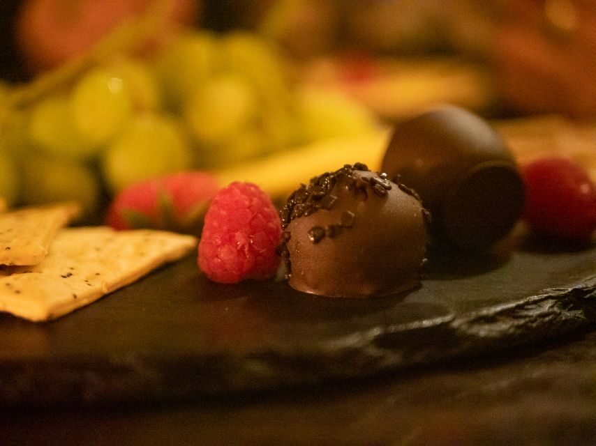 2-Hour Deluxe Whiskey & Food Tasting - Who this tour is best for (and who should skip it)