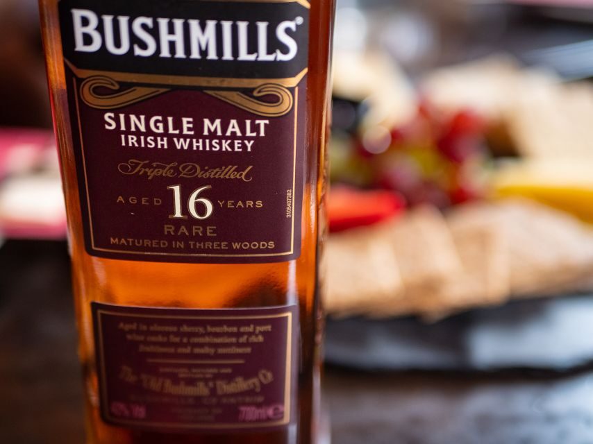 2-Hour Deluxe Whiskey & Food Tasting - Five tastings, age-statement pours: how the flight works