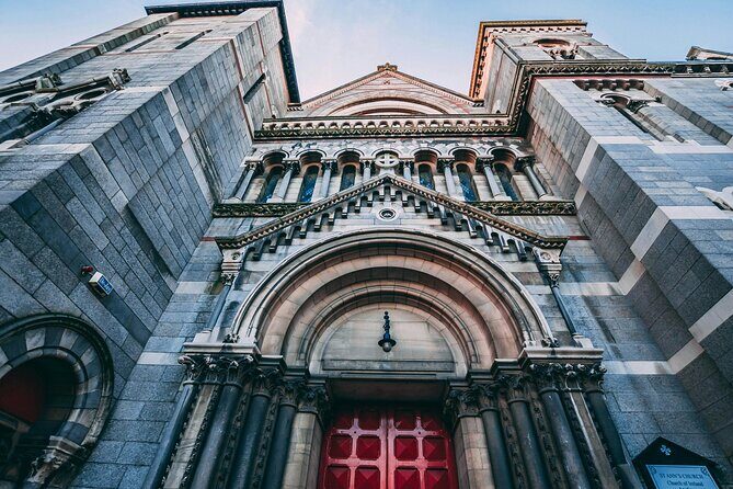 2 Hour Walking Tour of Dublin's City Centre - From the Gaiety Theatre to St Patrick’s Cathedral: How Dublin Got Its Voice