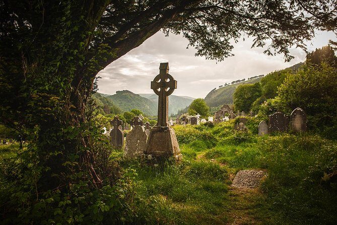 3-Day Dingle, Killarney and the Wild Atlantic Way Small-Group Tour from Dublin - Prebooked accommodation plus a max-16 group