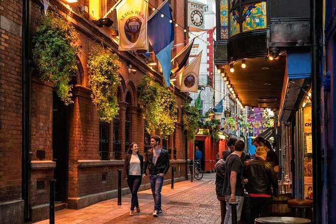 90 Minute Dublin Walking tour and Sightseeing tips - The General Post Office (An Post): where the rebellion story lives