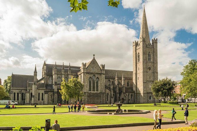 90 Minute Dublin Walking tour and Sightseeing tips - Christ Church Cathedral: Vikings to the Liffey to your last questions