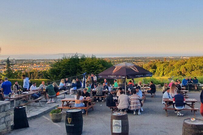 Afternoon Dublin Mountain Pub Tour(small group pub crawl max 15) - How the tour keeps the experience social (without feeling chaotic)