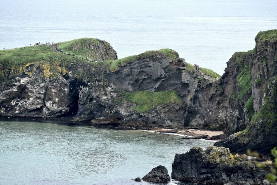 Belfast & Giant's Causeway: 2-Day Rail Tour from Dublin - Giant’s Causeway and the Dunluce Castle Photo Stop