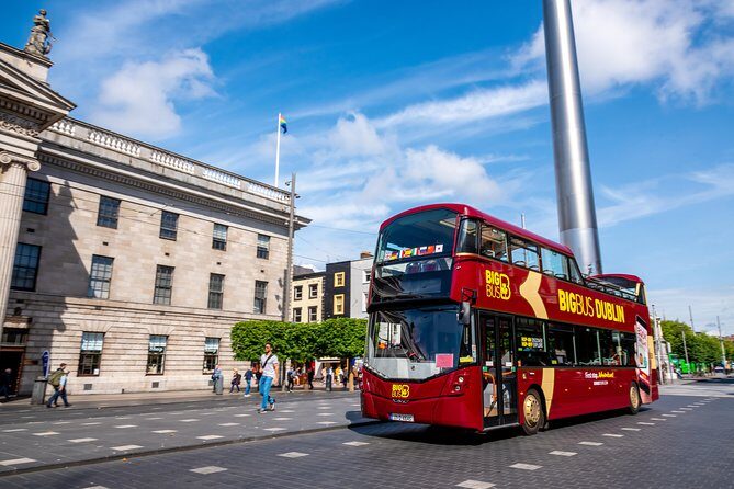 Big Bus Dublin Hop-on, Hop-off Sightseeing Tour with Live Guide - Live guide vs digital audio: what to expect in real life