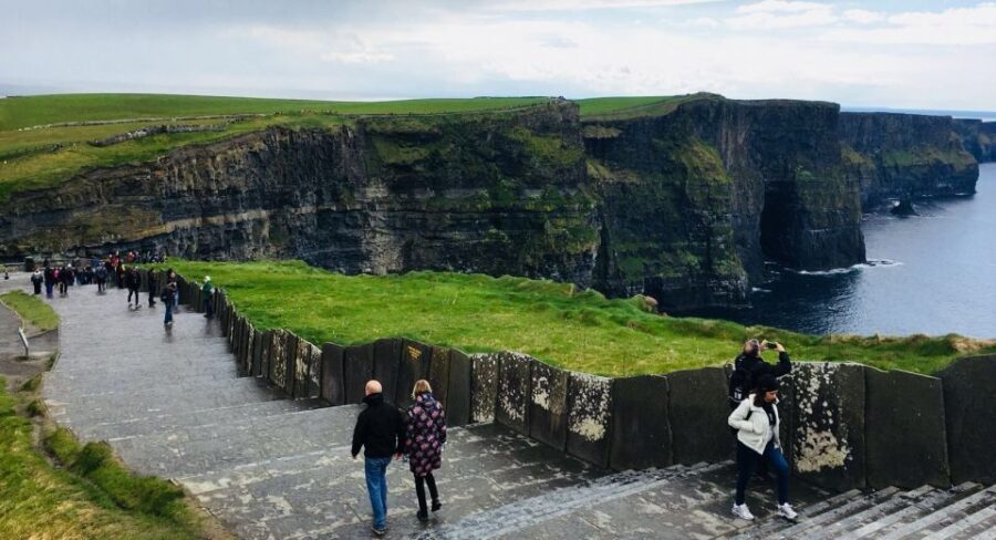 Cliffs of Moher and Galway Tour in Italian or Spanish - Return to Dublin via Limerick and the Obama Center