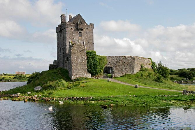 Cliffs of Moher Private Award Winning Luxury Mercedes Car Tour - Burren National Park Geopark: ancient rocks and clean photo pull-offs