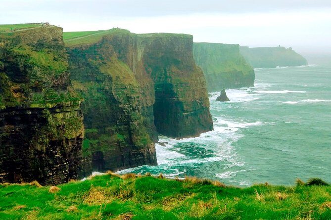 Cliffs Of Moher Tour In Spanish - Cliffs of Moher: The 2-Hour Walk and What to Watch For