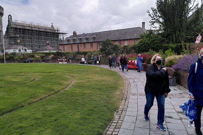 Complete tour of Dublin in Italian - Dublin Castle and Victoria Gardens: Normans, Vikings, and a viewpoint
