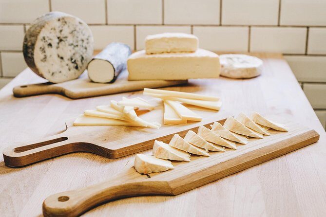 Delicious Dublin Food Tour - Where the Tour Starts: The Spire to Dawson Street