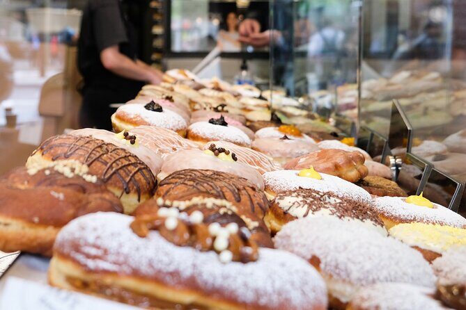Deliciously Dublin: The Artisan Donut Walking & History Tour - Stop 3 at The Hot Donut: where the guide keeps the city moving