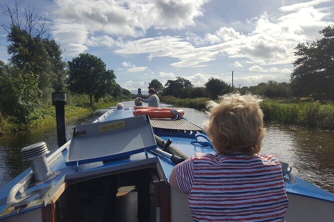 Digby Lock Cruise - Explore Ireland's Historic Grand Canal. - A small-group canal cruise that feels calm, not crowded