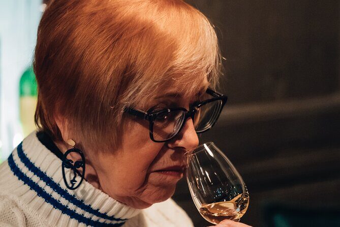 Dublin 6 Whiskey Tasting & 3 Food Pairing Walking Tour with Local - How the tastings work: Jameson, Bushmills, Wild Geese and more