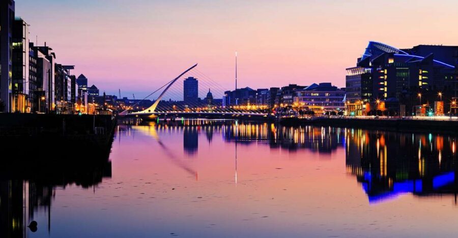 Dublin: Big Bus Panoramic Night Tour with Live Guide - The Route You’ll See: A Smooth Loop of Dublin Night Highlights