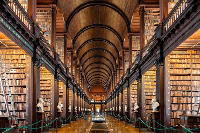 Dublin Book of Kells, Castle and Molly Malone Statue Guided Tour - Key things you’ll notice on this Dublin guided walk