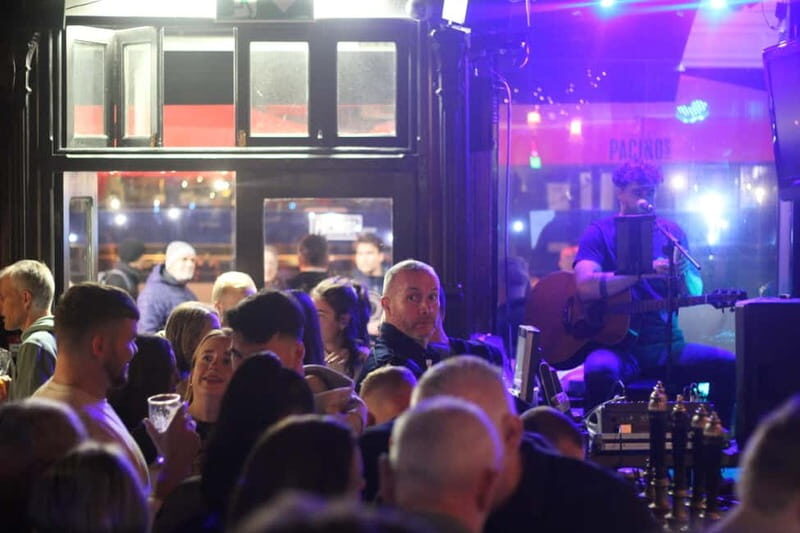 Dublin: City Pub Crawl Experience - What you’ll hear: live Irish traditional music