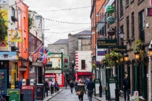 Dublin City Sightseeing with Private Chauffeur Day Tour - Stop 3: The Brazen Head pub (1198) for atmosphere and real Dublin history