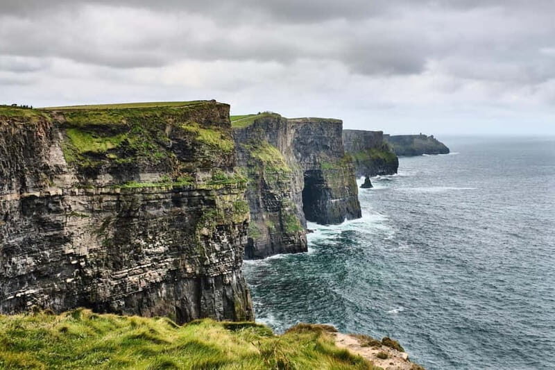 Dublin: Cliffs of Moher, Bunratty Castle and Ennis Day Trip - How the Dublin to West Ireland day really runs