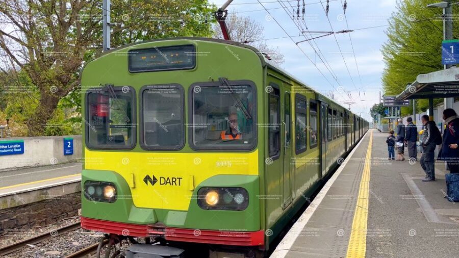 Dublin: Cruise Excursion Hop-On Hop-Off Tour & Rail Ticket - Trinity College and the Book of Kells: The Stop You Should Prioritize