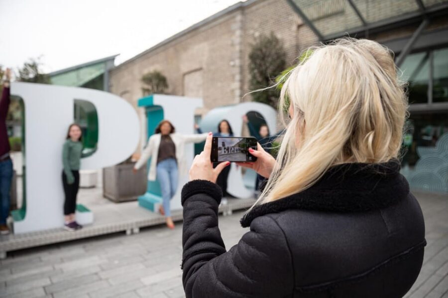 Dublin: EPIC Museum Entrance Ticket - Finding the CHQ building and lining up your day