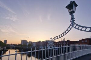 Dublin Express Private Guided Walking Tour - Ha’penny Bridge to College Green: The Liffey’s Split Story