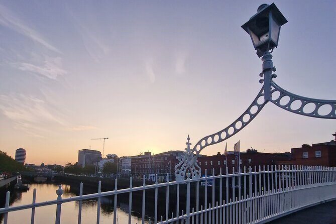 Dublin Express Private Guided Walking Tour - Ha’penny Bridge to College Green: The Liffey’s Split Story