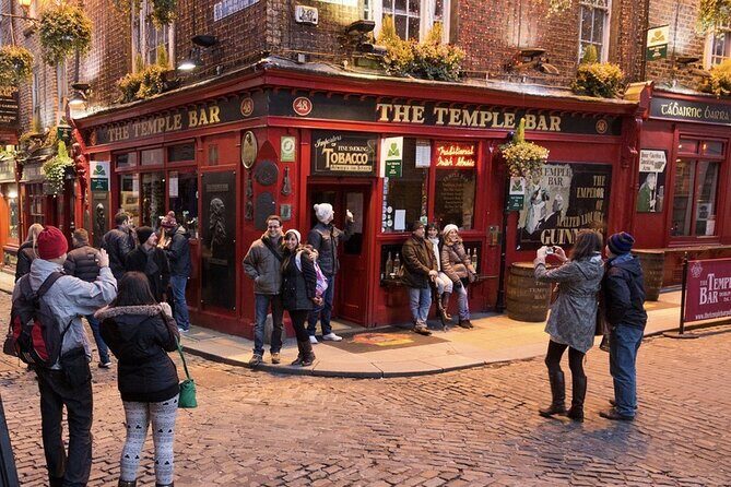 Dublin Food and Drink Walking Tour and Jameson Irish Coffee Demo - Stop 3: The Brazen Head (1198) and the beer-brewing story