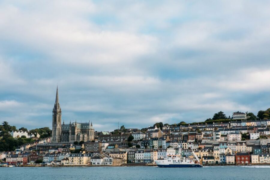 Dublin: Full-Day Tour to Cork, Cobh and Blarney Castle - Guides make the difference: the “who” behind the day
