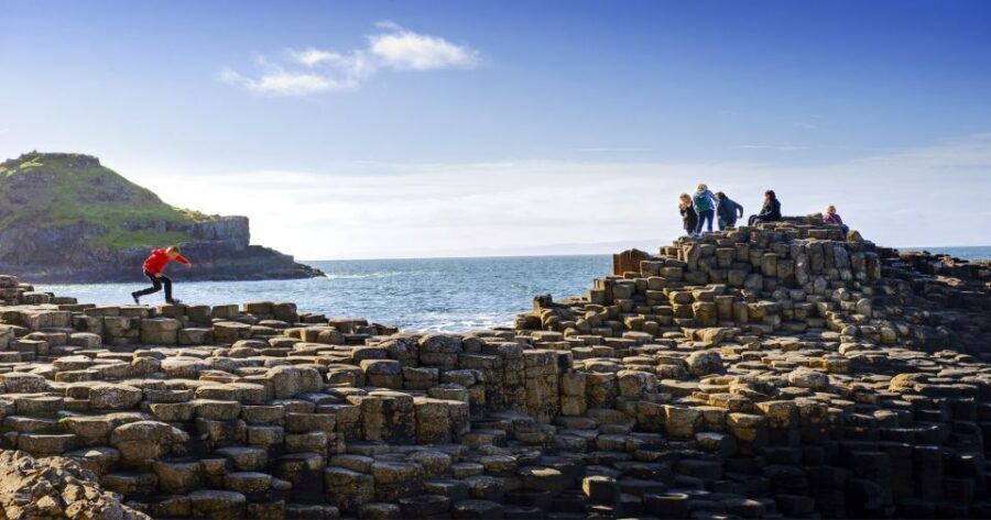 Dublin: Giant's Causeway & Belfast (Titanic or Black Taxi) - Should You Book This Tour?