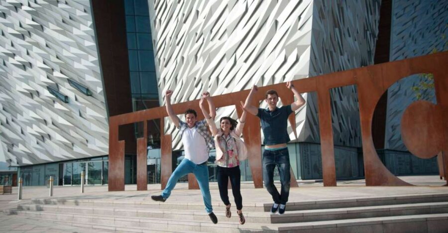 Dublin: Giant's Causeway, Dark Hedges & Titanic Guided Tour - Belfast Stops on the Way Back: History, Context, and a Quick City Break