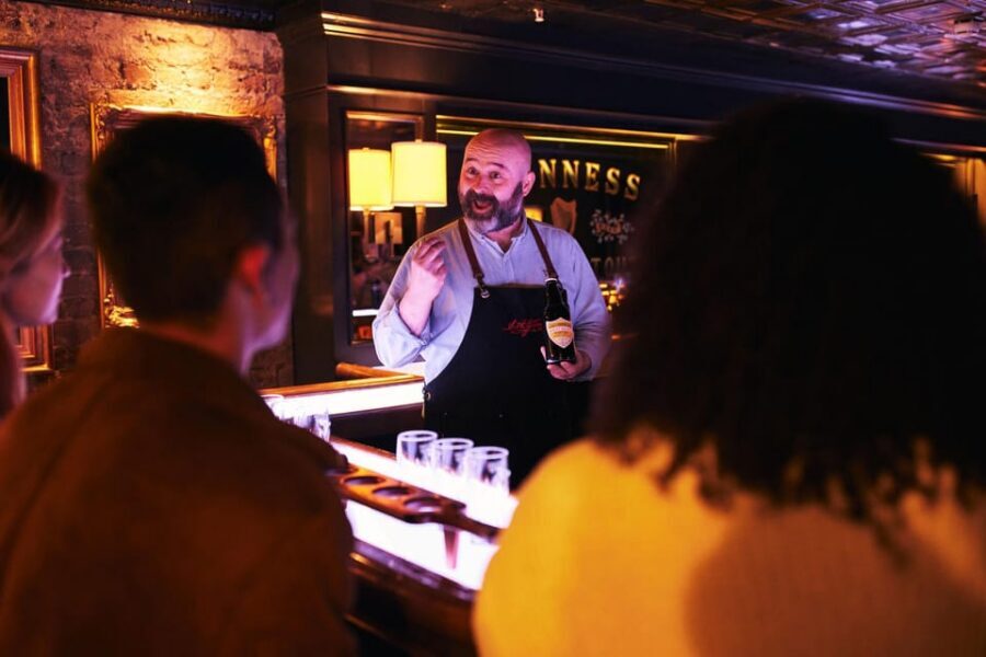Dublin: Guinness Storehouse Connoisseur Experience - Gravity Bar finish: complimentary pint with city views