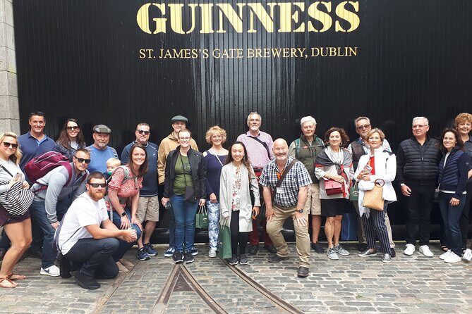 Dublin Guinness Storehouse, Molly Malone Statue and Book of Kells - Key things you’ll remember