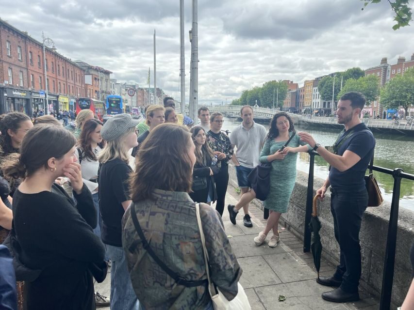 Dublin: Highlights and Hidden Gems Walking Tour - Meeting Outside The Old Storehouse and Finding the Green Umbrella