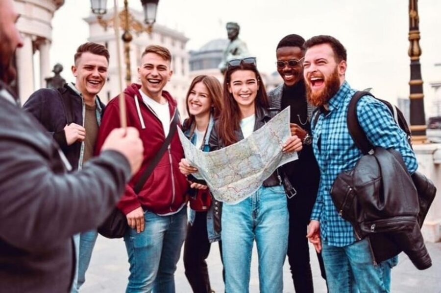 Dublin: Highlights and Hidden Gems Walking Tour - College Green and Trinity College Grounds: Dublin’s Academic Spine