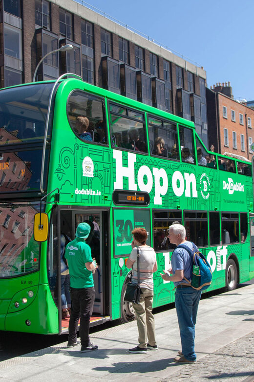 Dublin: Hop-on Hop-off Tour with Live German Commentary - Why live German commentary makes this bus tour worth your time