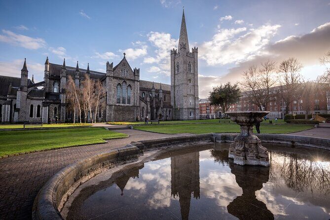 Dublin in a Day: Dublin Castle, Book of Kells, Guinness & Whiskey - Trinity College Dublin: where the day turns academic and iconic