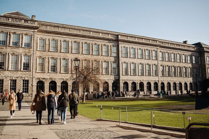 Dublin in a Day: Dublin Castle, Book of Kells, Guinness & Whiskey - Lunch break: don’t stress it