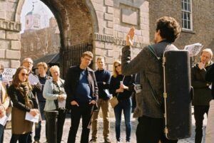 Dublin: Irish Music Walking Tour with Live Performance - What you actually do: street songs meet Irish folk ballads
