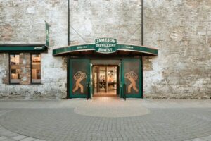 Dublin: Jameson Distillery Whiskey Cocktail-Making Class - Who should book this Dublin whiskey cocktail class