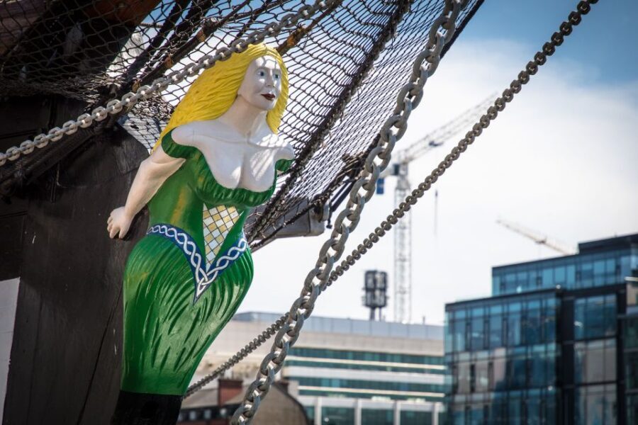Dublin: Jeanie Johnston Tall Ship Irish Famine History Tour - Why a tall ship experience feels different than a museum room