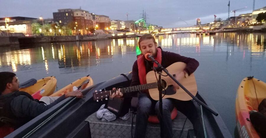 Dublin: Music Under the Bridges Kayaking Tour - Music under the bridges: why the stops feel magical
