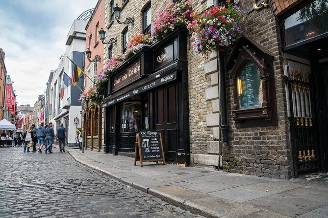 Dublin Old Town: Famous Pubs Exploration Game and Tour - Who This Tour Fits Best