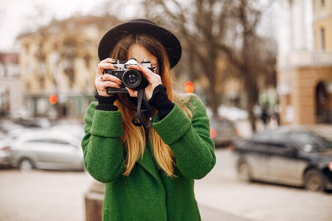 Dublin: Personal Photographer - Travel Photography Experience - Merchants Arch Bar and Restaurant: a natural break for portraits