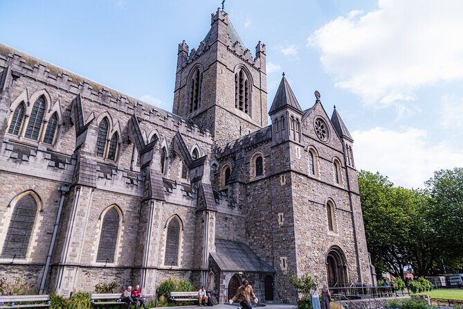 Dublin: Private Chauffeur Tour - St Patrick’s Cathedral: A Quick Architectural Pause