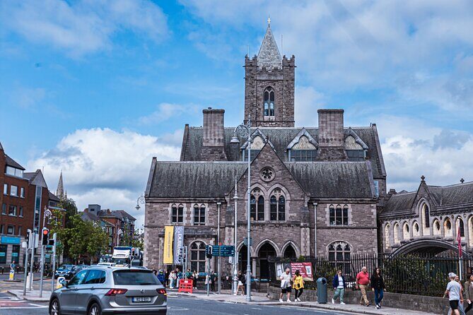 Dublin: Private Chauffeur Tour - Dublin Castle Courtyards: What You Can Do Without Admission