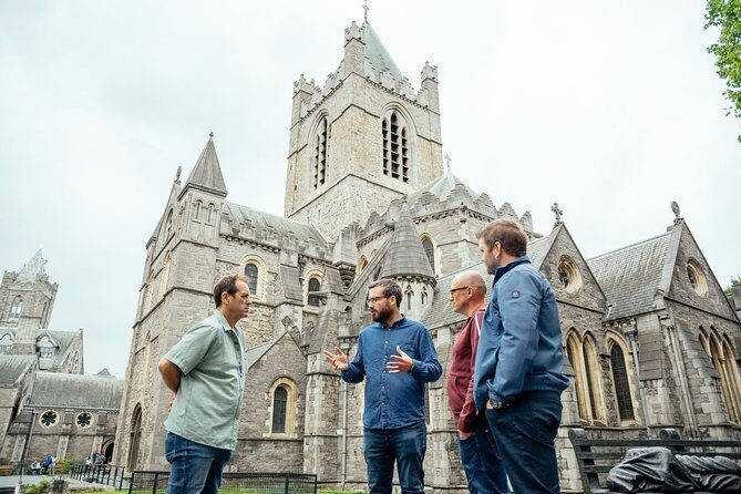 Dublin Private Highlights & History of 1916 Easter Rising Tour - How the 1916 Easter Rising Theme Fits the Walk