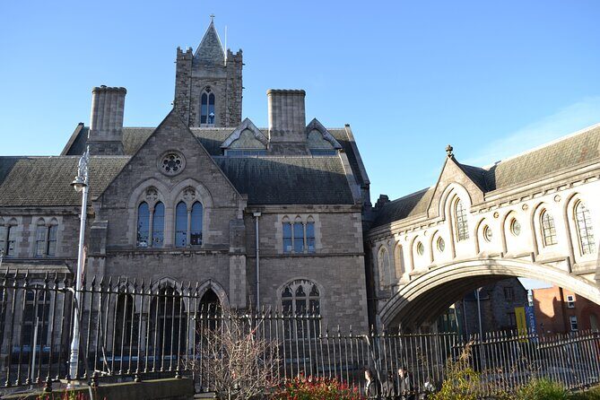 Dublin Private Walking Tour | 3 hour Highlights & Hidden Gems - St Stephen’s Green: your mid-walk reset inside the city