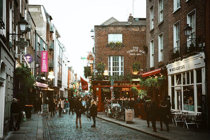 Dublin Private Walking Tour with a Local - What You’ll See in Dublin: Bridges, Colleges, Castles, and Temple Bar Energy